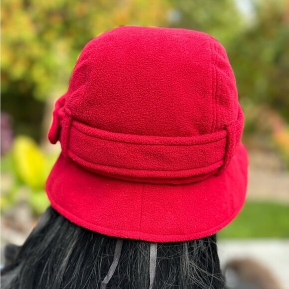 Beatrice & Zacharie red bucket hat - Picture 5 of 12